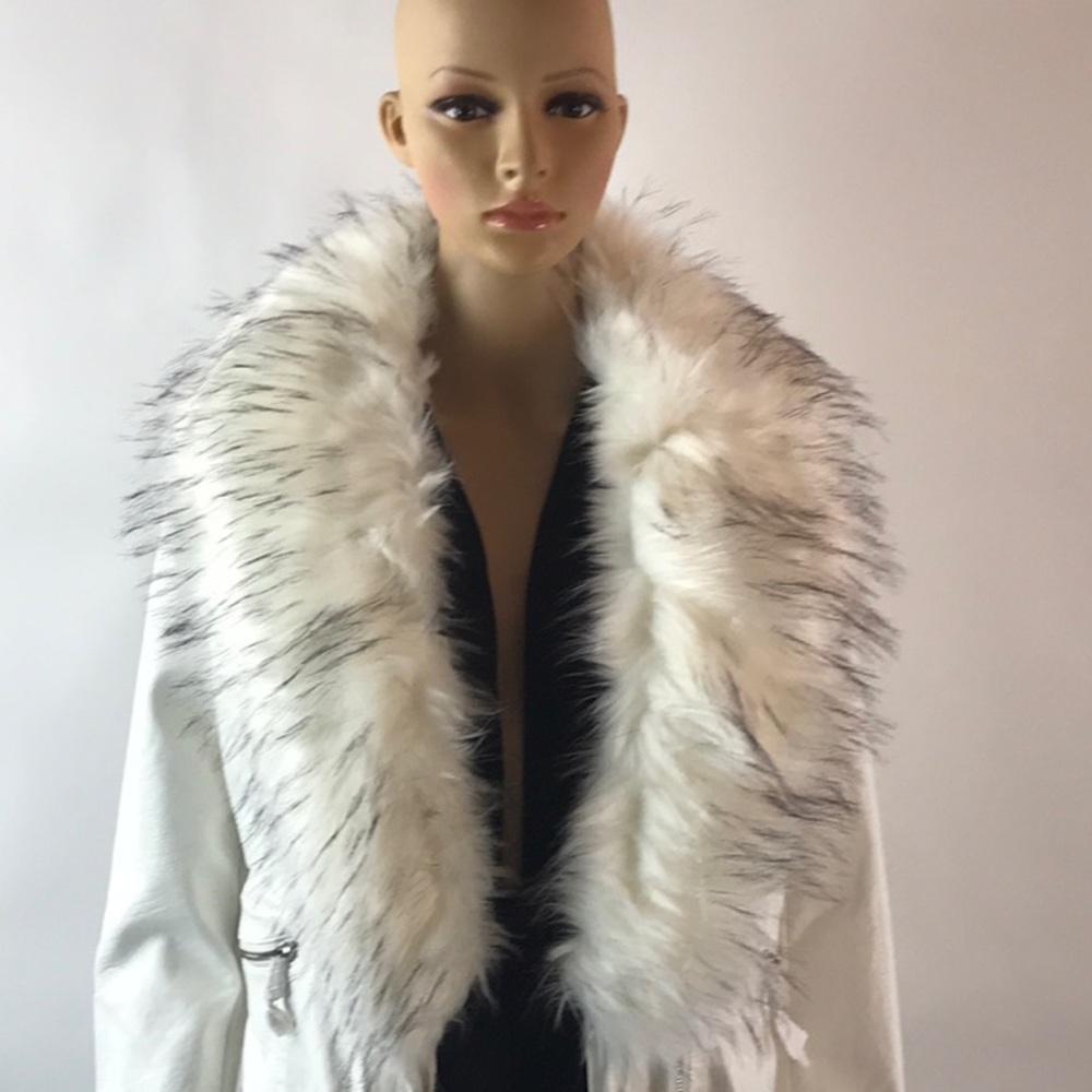 💥💥HOST PICK💥PRICE FIRM- FAUX FUR VEGAN LEATHER